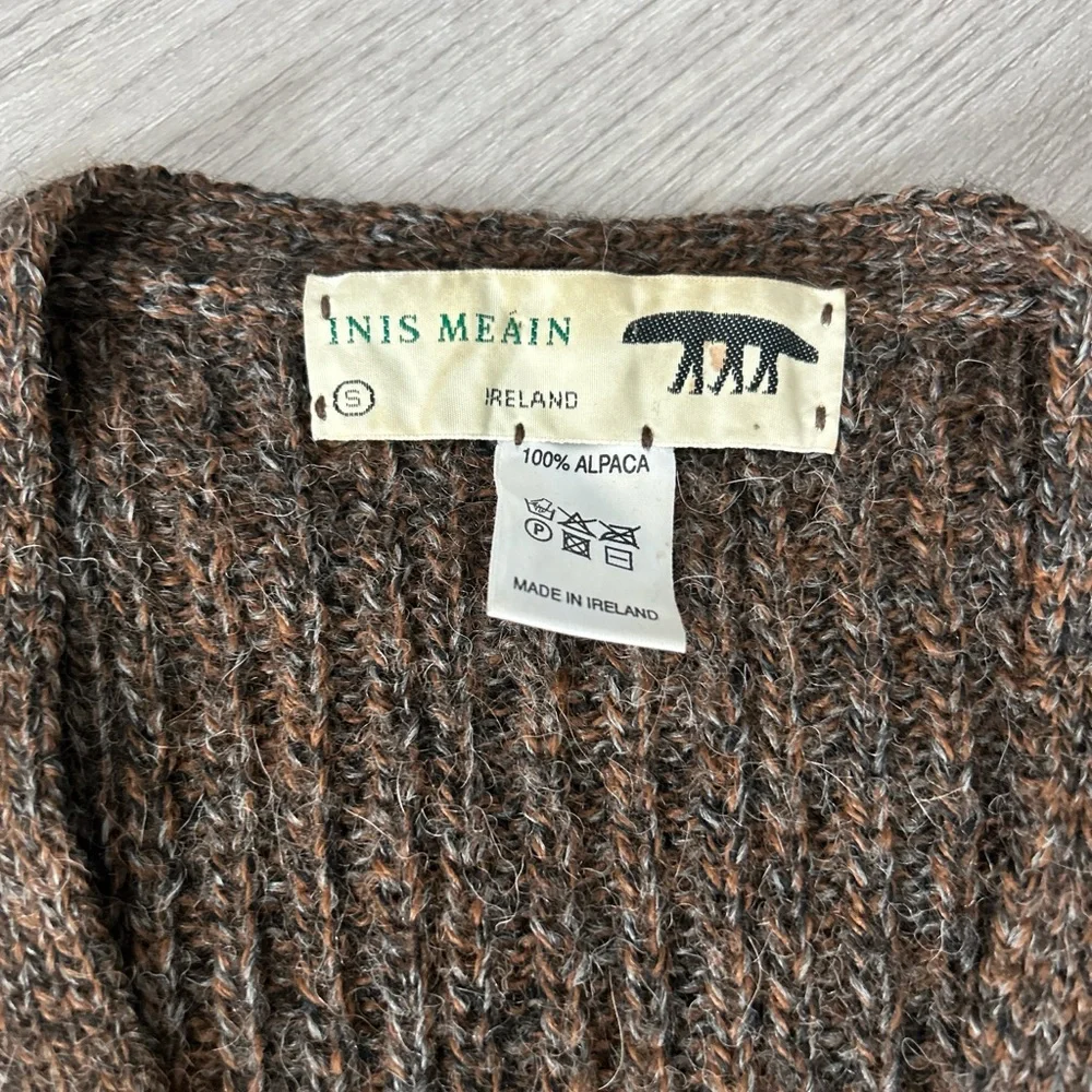 Inis Meain Alpaca V-Neck Sweater Vest - Picture 2 of 6